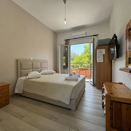 Athina * Paleokastritsa