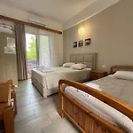 Apartament Athina *