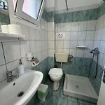 Apartament Athina *