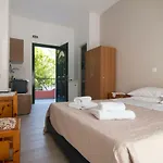 Athina * Paleokastritsa