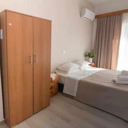 Athina * פאלאוקסטריצה